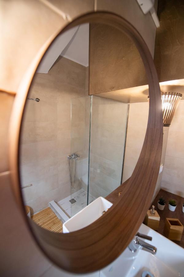 En Lefko Boutique Apartments Nikiána Eksteriør bilde