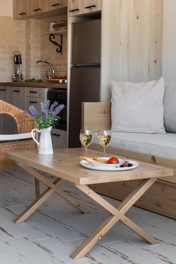 En Lefko Boutique Apartments Nikiána Eksteriør bilde
