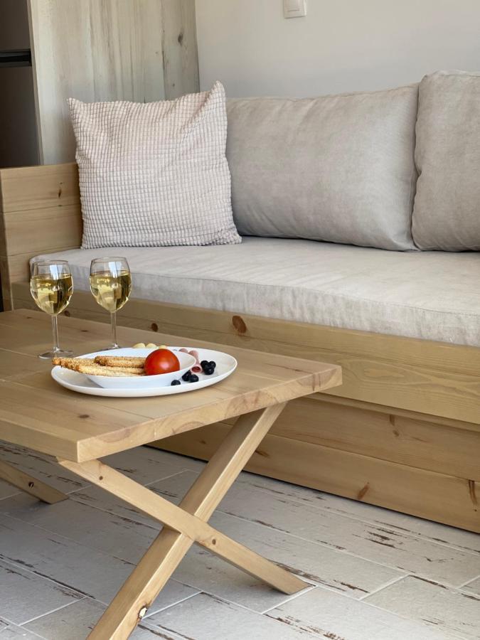 En Lefko Boutique Apartments Nikiána Eksteriør bilde